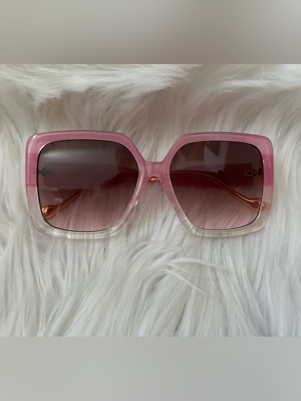 Jessica Simpson Pink Ombre Oversized Square Sunglasses